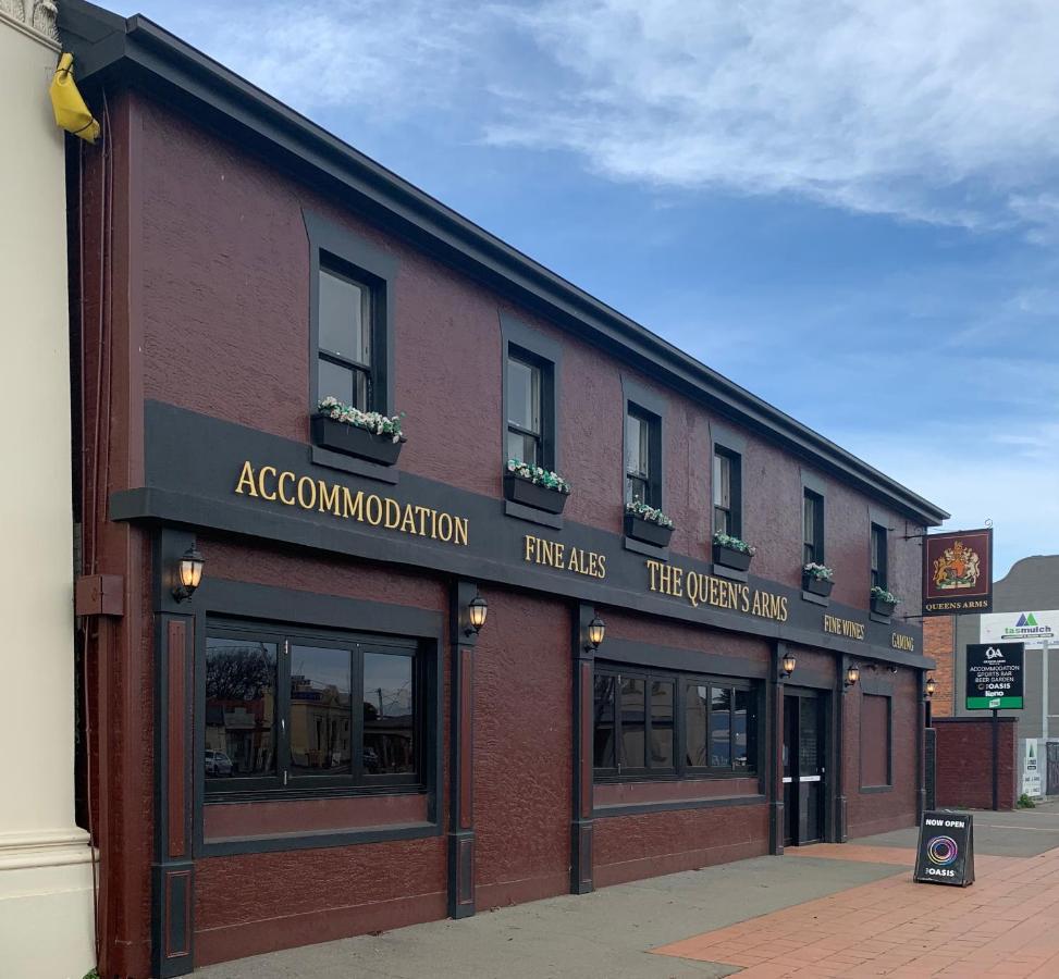 Queens Arms Hotel Longford Exterior photo